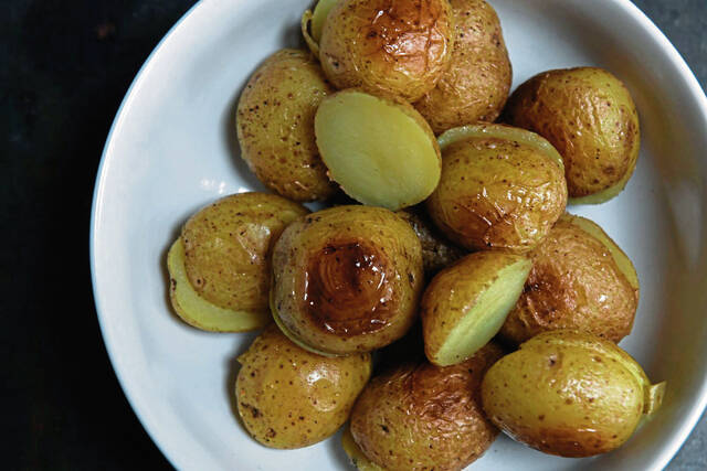 7902121_web1_gtr-potatobar006-110324