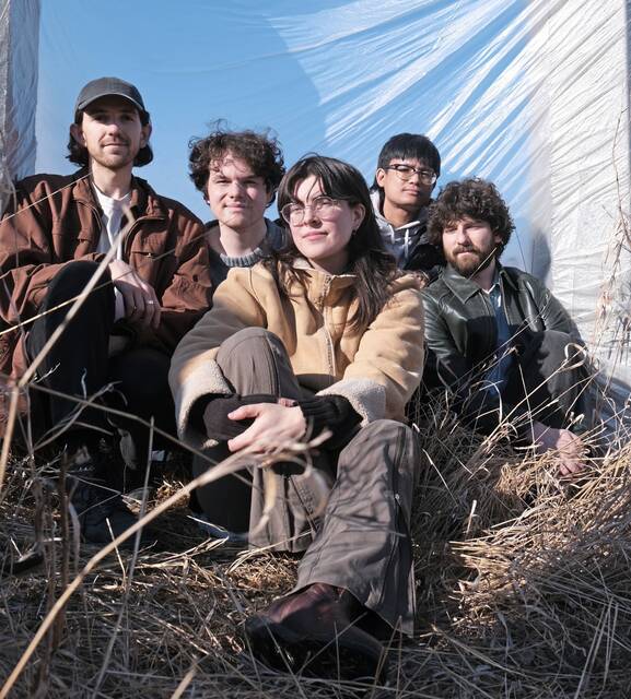 8074231_web1_ptr-LivingHour-111625