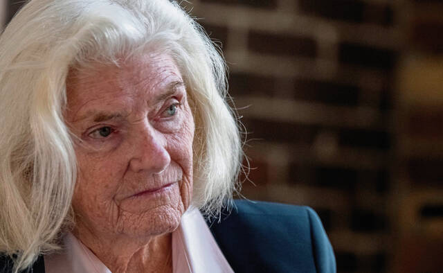 8896424_web1_PTR-Act111-110925-103