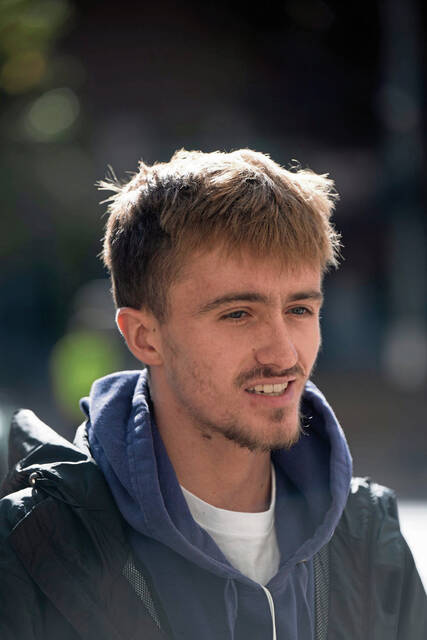 8928972_web1_vnd-collegeperception104-110725