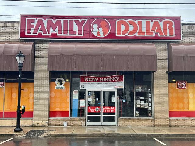 8933987_web1_her-familydollar-101625