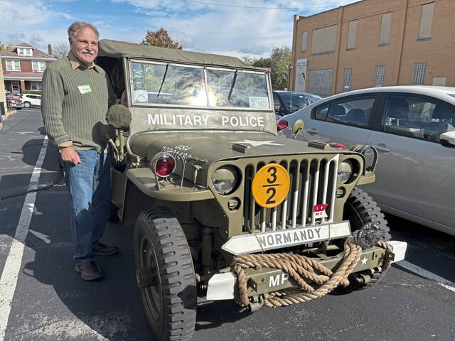 8951825_web1_nhj-normandyveteran3-101625