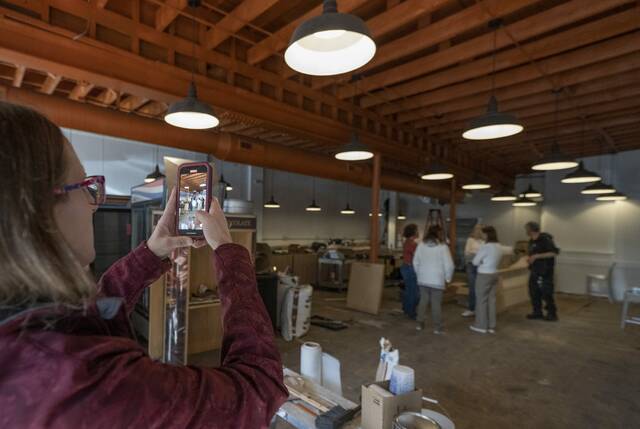 8968556_web1_her-harvest106-103025