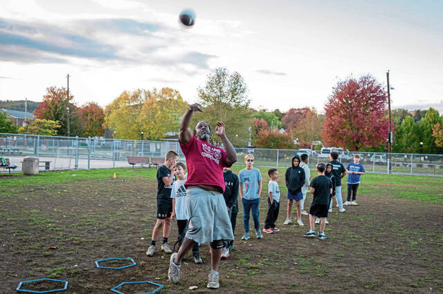 8980191_web1_vnd-communitygrind9-102525