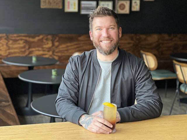 8984598_web1_her-925-110625-3