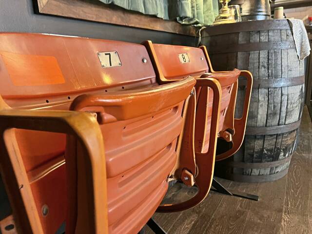 8984598_web1_her-925-110625-4