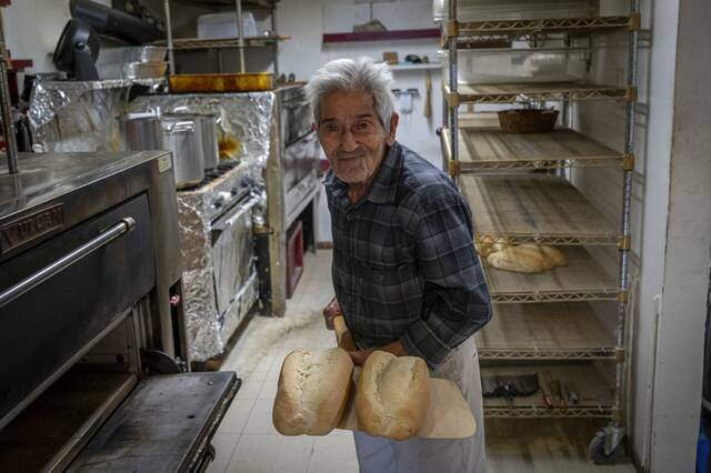 8985152_web1_vnd-facesvibo3-102825