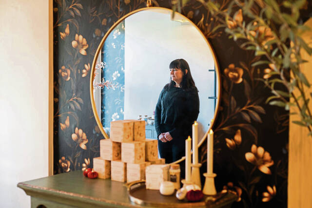 8991330_web1_sew-BeanCandle2-101825