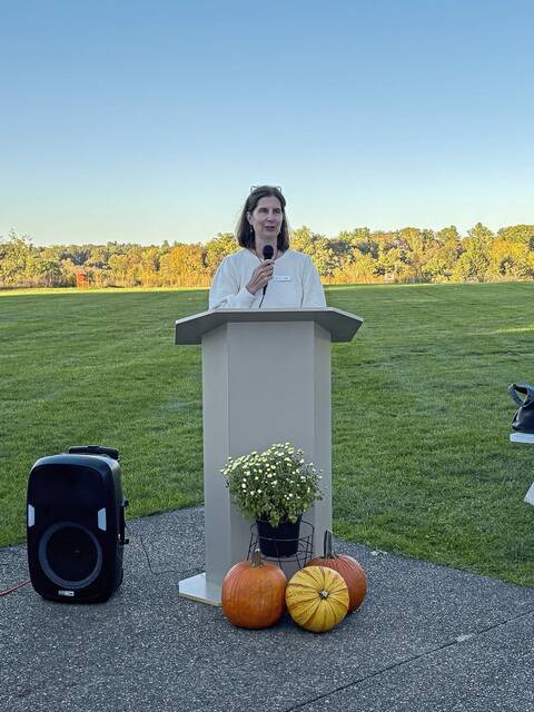 8992458_web1_sew-Janel-3