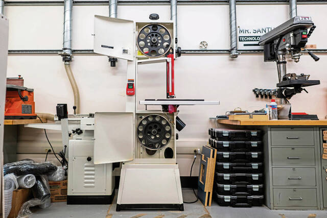 8995204_web1_sew-QVLab6-103125