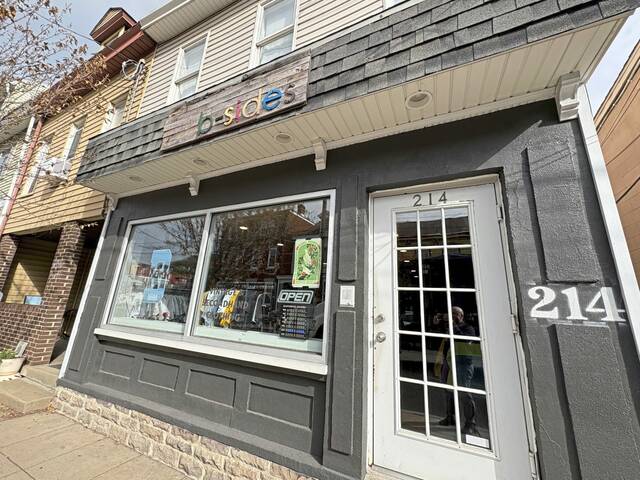 8999129_web1_sj-millvalesmallsaturday4-112025