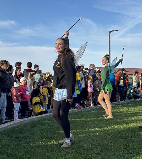 9001504_web1_naj-TrotMajorettes-112025