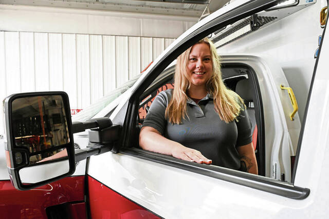 9002898_web1_vnd-FacesEureka004-110525