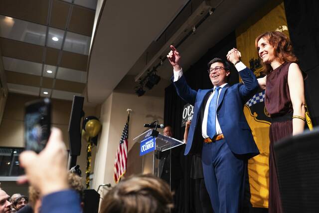 9003390_web1_PTR-OConnorElect5-110525