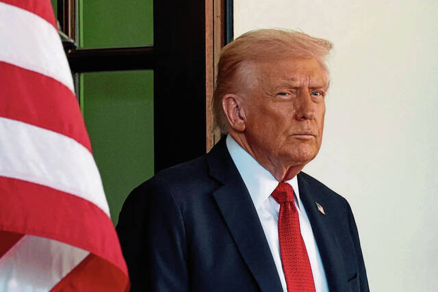 9004586_web1_2025-10-21T100305Z_1_LYNXMPEL9K0CT_RTROPTP_4_USA-AUSTRALIA