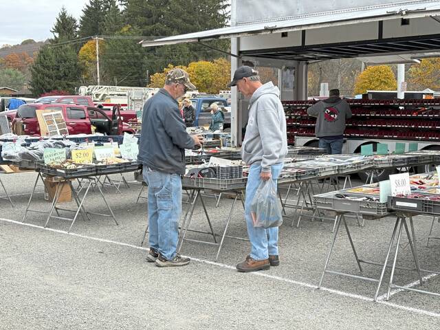 9005035_web1_vnd-autopartsswap5-110325