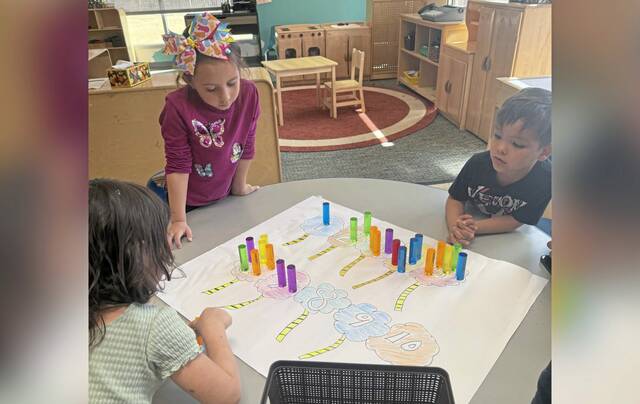 9008839_web1_2025-11-01T133505Z_1_LYNXMPELA01C1_RTROPTP_4_USA-CHILDCARE-NEW-MEXICO