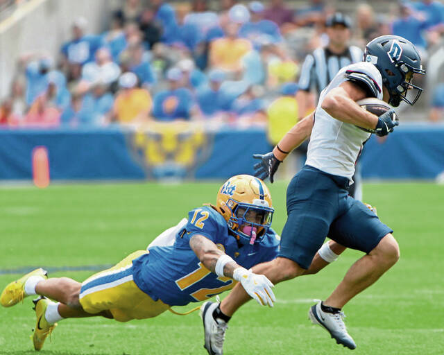 9009028_web1_gtr-Benz02-090525