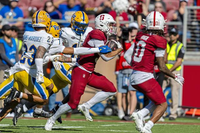 9009063_web1_2025-11-01T202556Z_891958428_MT1USATODAY27475776_RTRMADP_3_NCAA-FOOTBALL-PITTSBURGH-AT-STANFORD