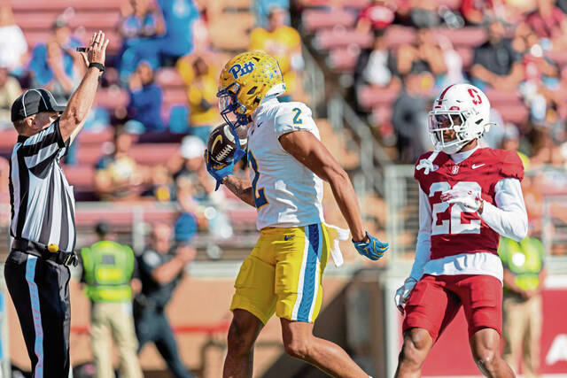 9009063_web1_2025-11-01T202614Z_1113243461_MT1USATODAY27475781_RTRMADP_3_NCAA-FOOTBALL-PITTSBURGH-AT-STANFORD