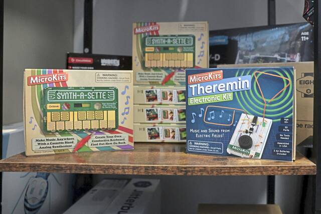 9009206_web1_2025-11-01T174610Z_2_LYNXMPELA019K_RTROPTP_4_USA-TRUMP-TARIFFS