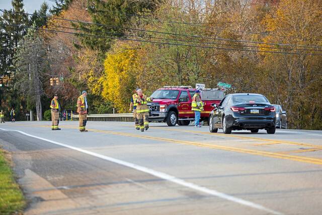 9009358_web1_vnd-BuffTwpBadWreck2-110225