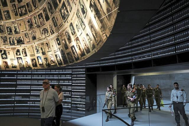 9012632_web1_2025-11-03T140419Z_1_LYNXMPELA20N8_RTROPTP_4_ISRAEL-HOLOCAUST