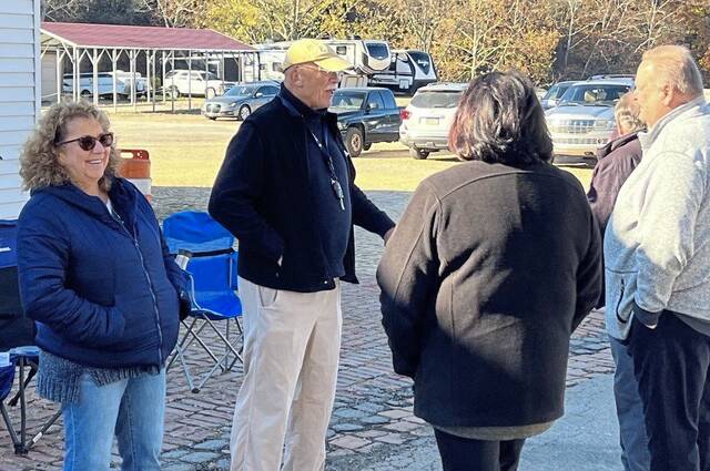 9012929_web1_vnd-leechburgvoting-110425