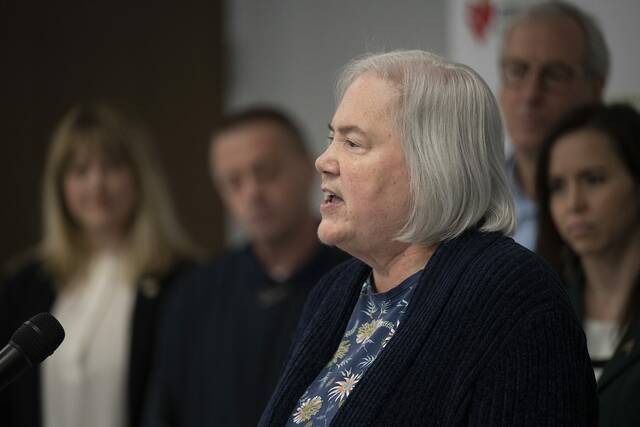 9012956_web1_PTR-FoodbankDavis101-110524