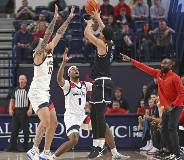 9013576_web1_ptr-DuqNiagara12-110425