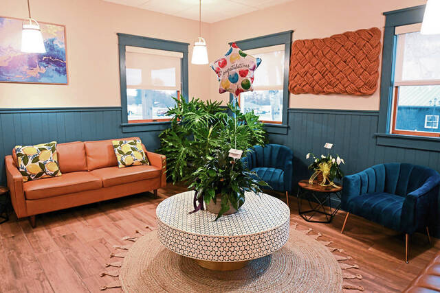 9013972_web1_vnd-LaVignetaReopens001-110725