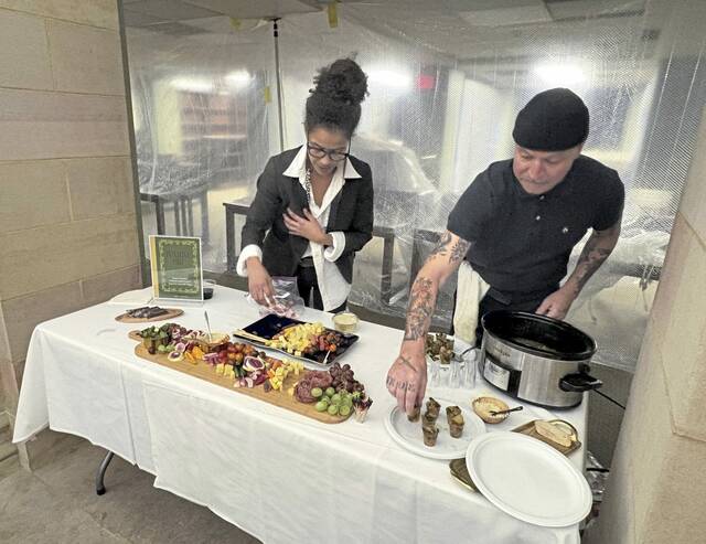 9014787_web1_SEW-SavoringSewickley3-111325