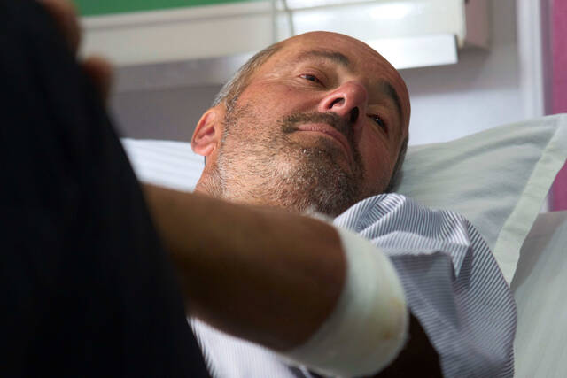 9015477_web1_9015477-e65150ef3590405fb96c5eb666e07aa7