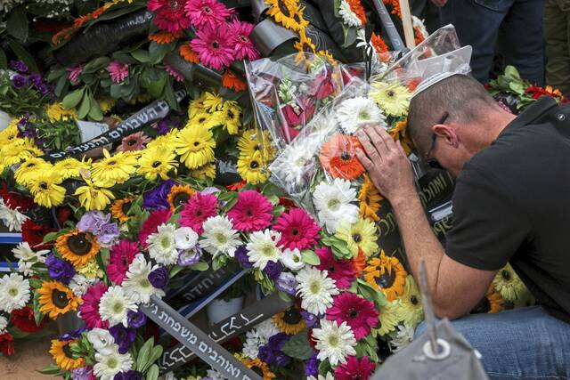 9015845_web1_2025-11-04T121434Z_463433078_RC2NPHA4PWL0_RTRMADP_3_ISRAEL-PALESTINIANS-FUNERAL-HAMAMI