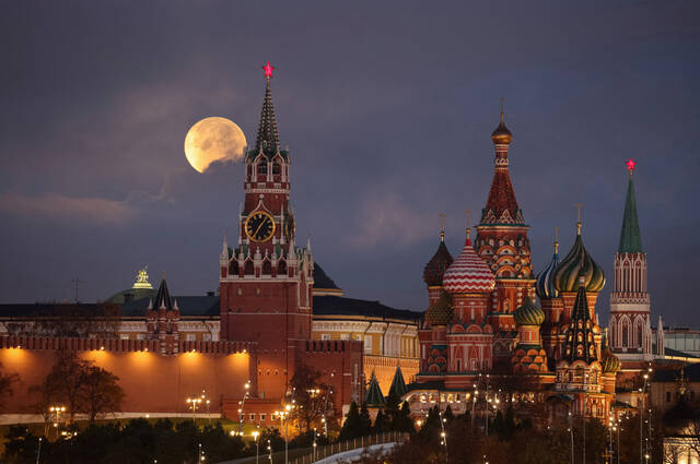 9015875_web1_2025-11-05t112051z_1489644873_rc23qharlfr0_rtrmadp_3_russia-supermoon