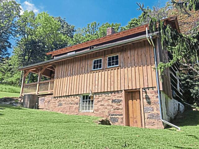 9015997_web1_gtr-CabinTour-050819-0001