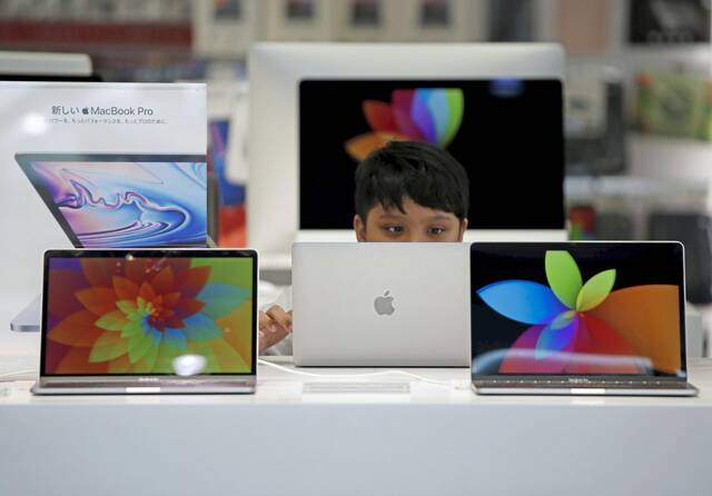 9016350_web1_2019-05-10T083119Z_411810813_RC19A2D18C00_RTRMADP_3_GLOBAL-SCREENTIME