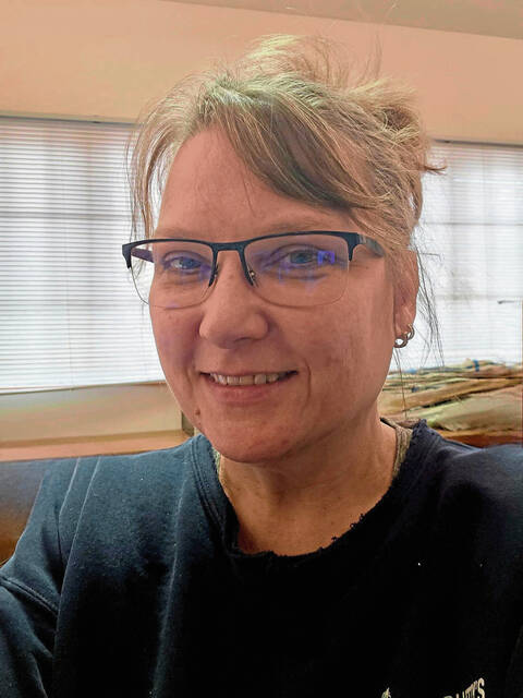 9017206_web1_Darlene