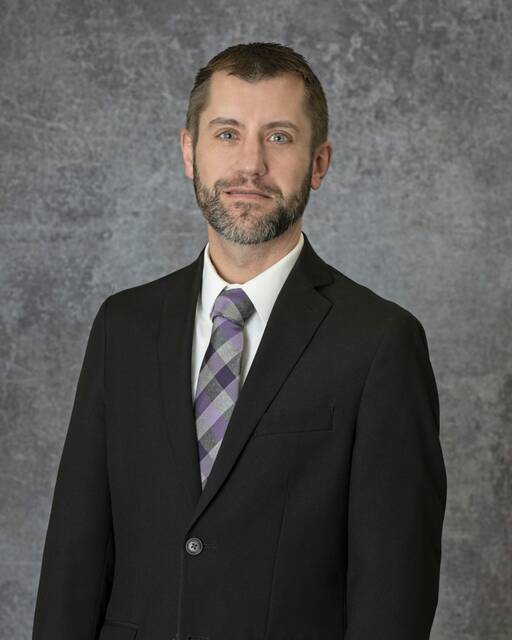 9018039_web1_HER-FCASDnewManager-111325