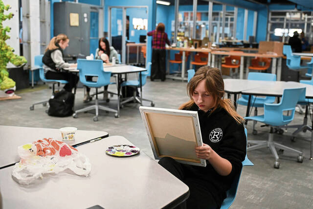 9019484_web1_gtr-CoolClassroom_Leechburg003-110925