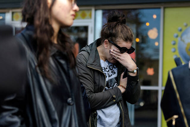 9021615_web1_2025-11-05T192031Z_1454074297_RC2EQHAEDZJ3_RTRMADP_3_USA-TRUMP-IMMIGRATION-CHICAGO