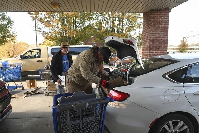 9021668_web1_vnd-pantryhelp003-110725