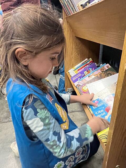 9024449_web1_her-daisydonation-112025-3