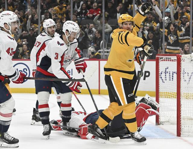 9025222_web1_ptr-PensCaps06-110725