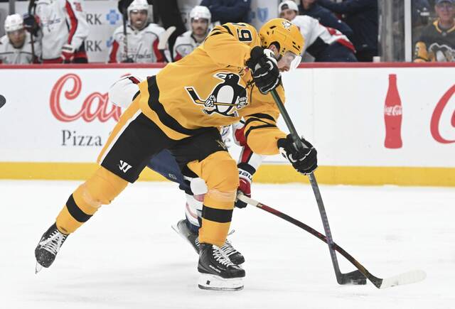 9025222_web1_ptr-PensCaps15-110725