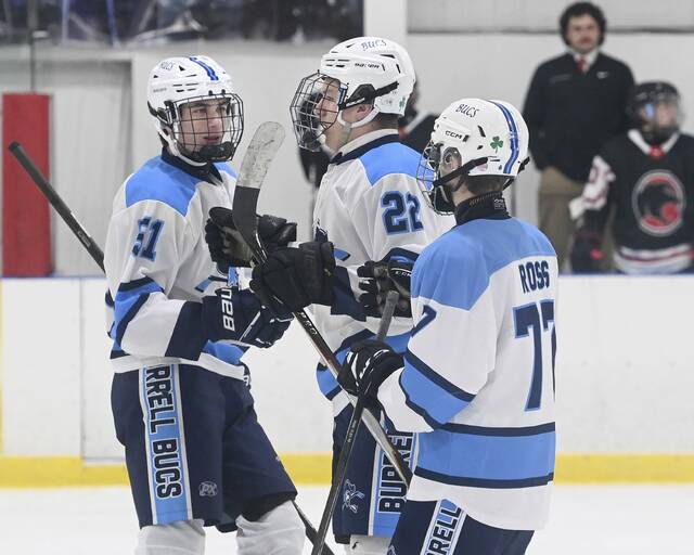 High school roundup for Nov. 6, 2025: Seneca Valley hockey wins early season battle for 1st place