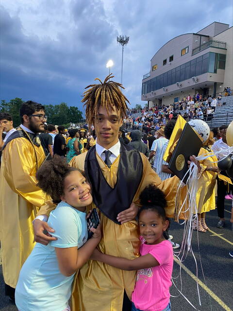 9025828_web1_LittleQObit3