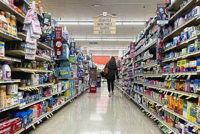 9027920_web1_2025-11-07T154938Z_2_LYNXMPELA60TW_RTROPTP_4_ALBERTSONS-M-A-KROGER-FTC