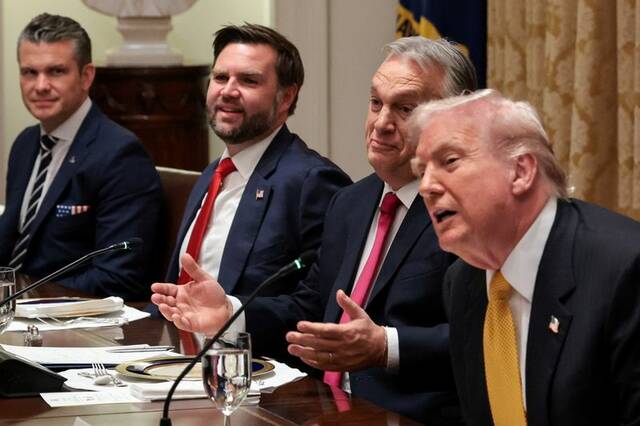 9029953_web1_2025-11-08T004734Z_2_LYNXMPELA613Z_RTROPTP_3_USA-HUNGARY