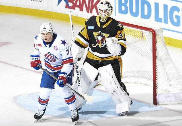 9030371_web1_ptr-PensMinors-110825